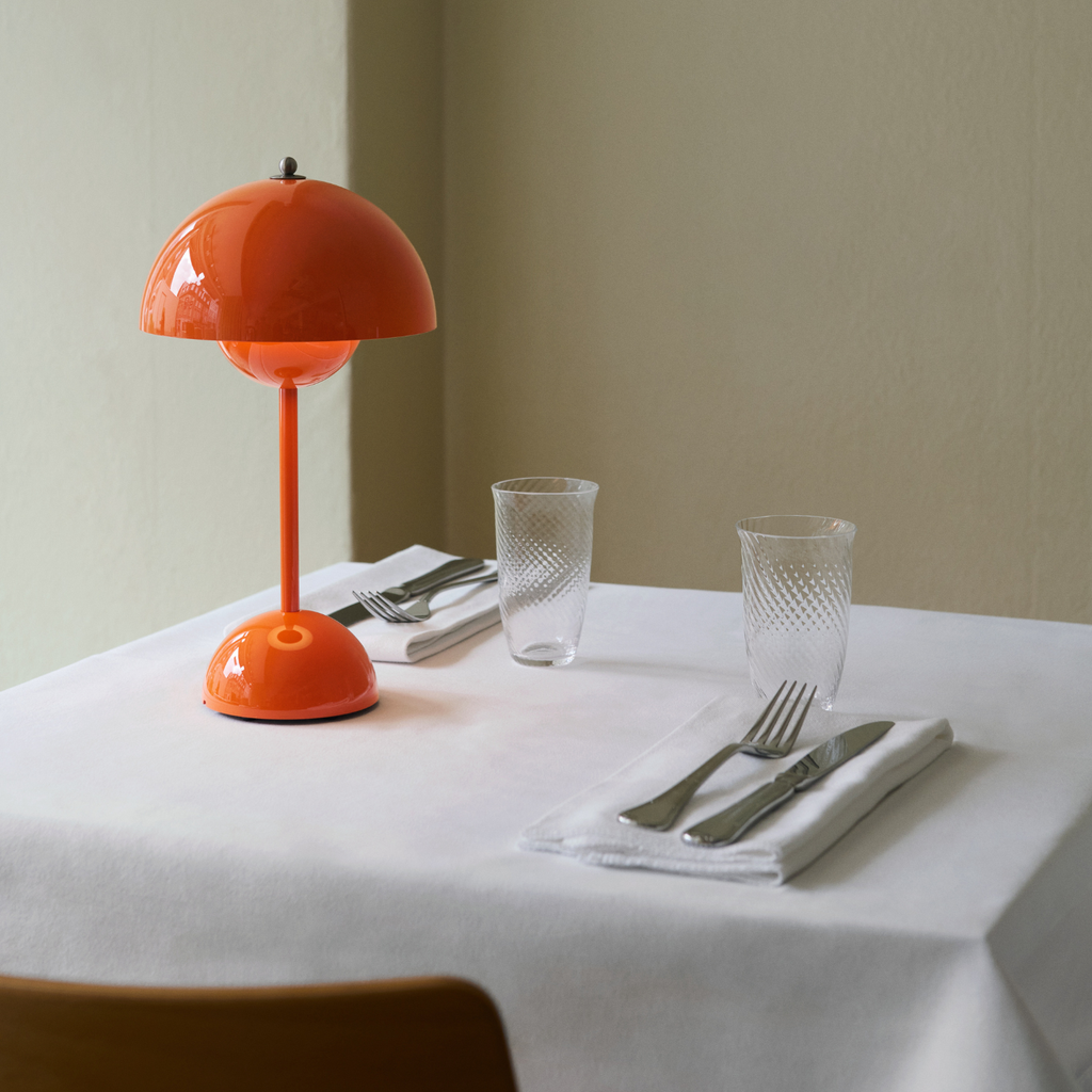 &Tradition Flowerpot VP9 Portable Lamp