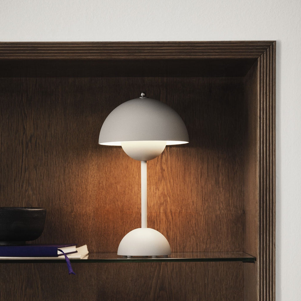 &Tradition Flowerpot VP9 Portable Lamp