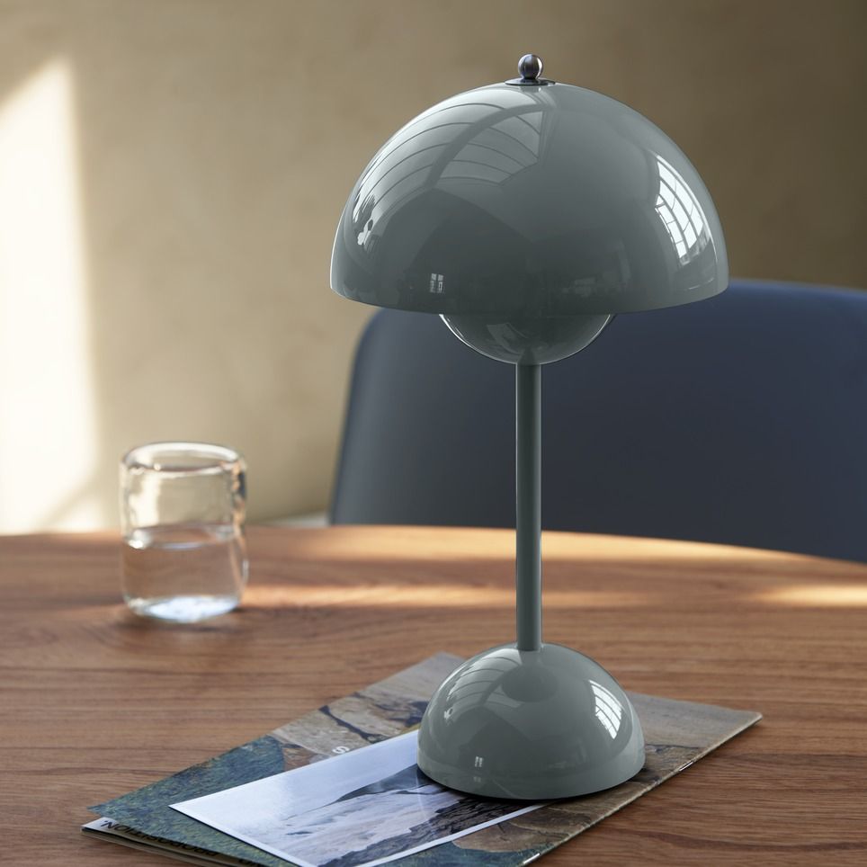 &Tradition Flowerpot VP9 Portable Lamp