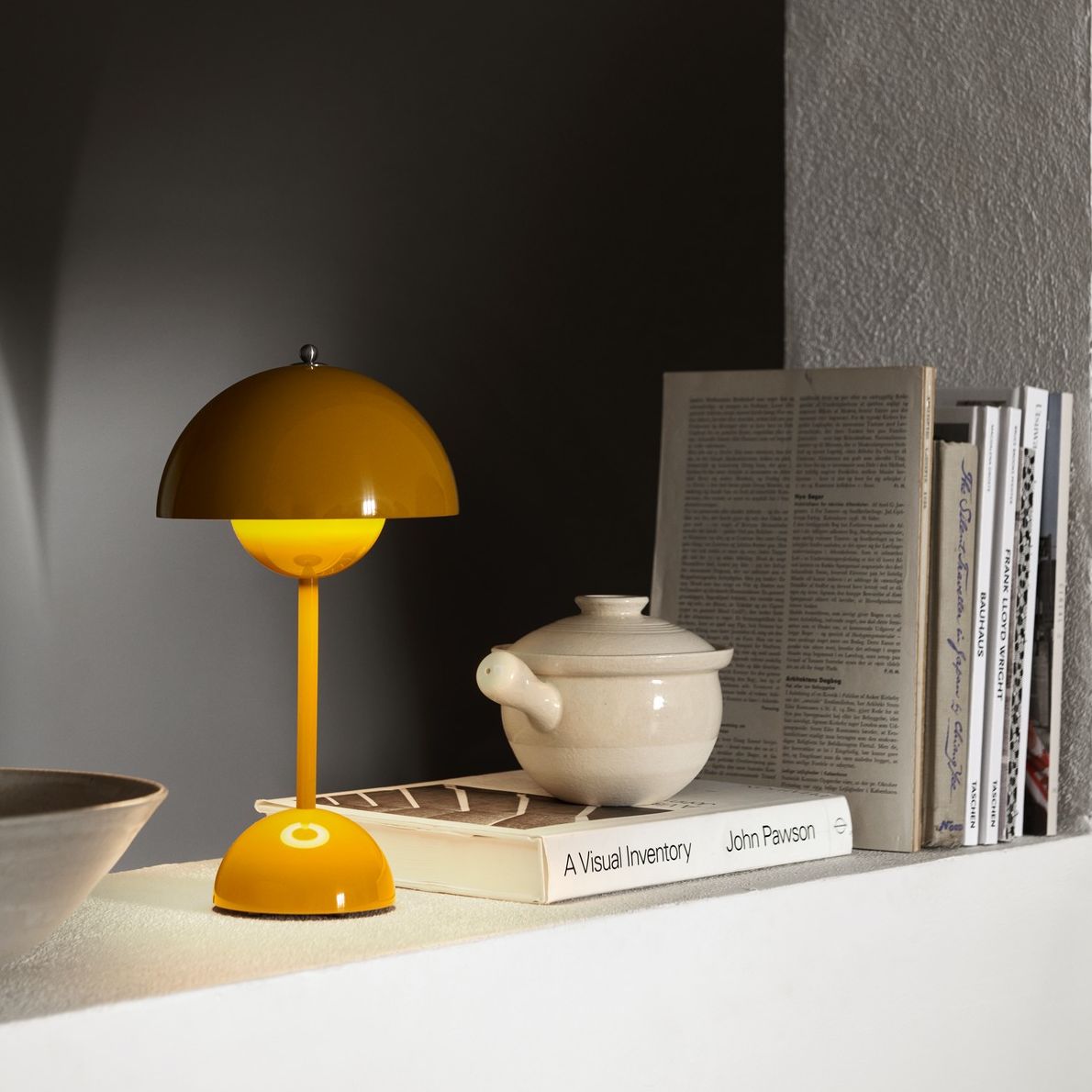 &Tradition Flowerpot VP9 Portable Lamp
