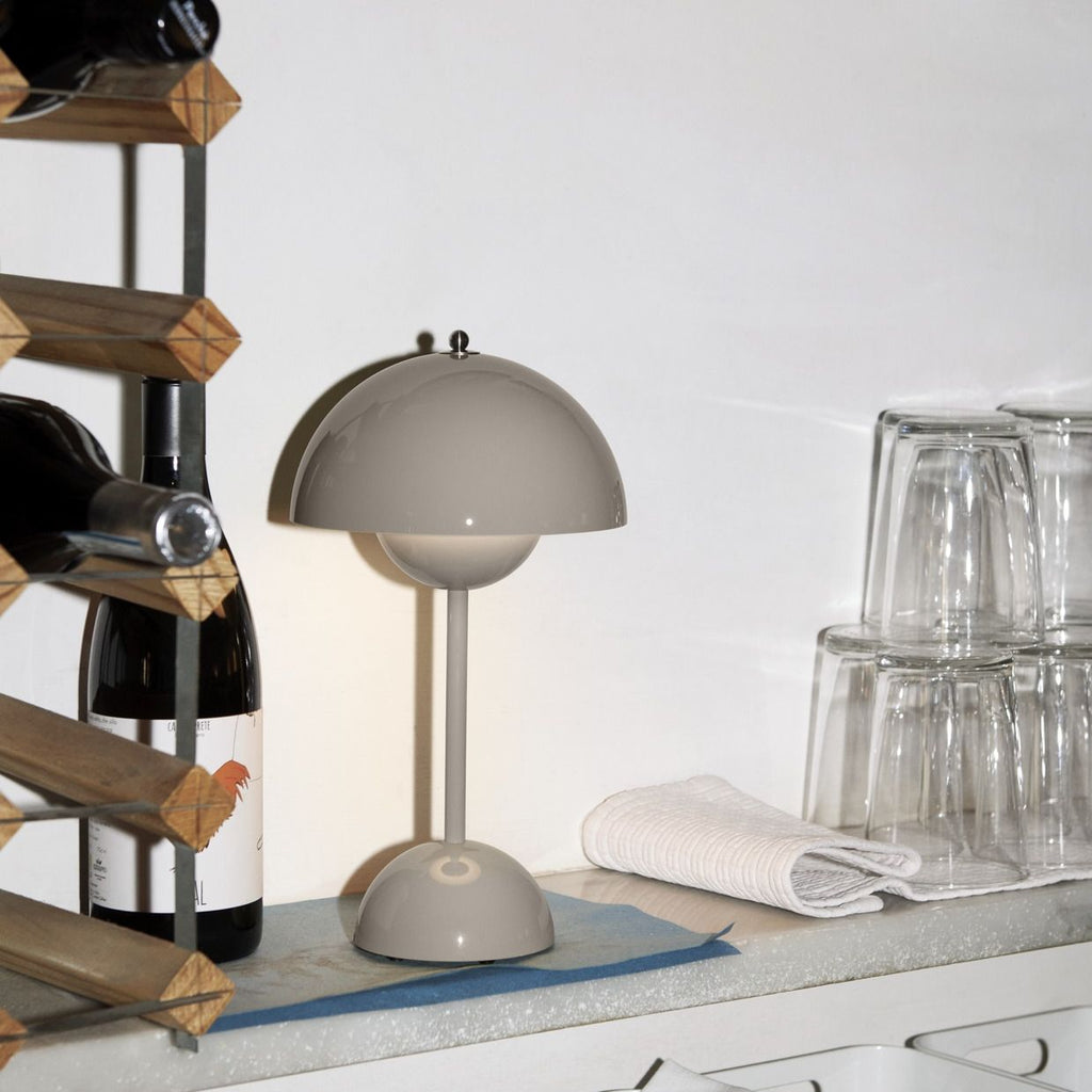 &Tradition Flowerpot VP9 Portable Lamp