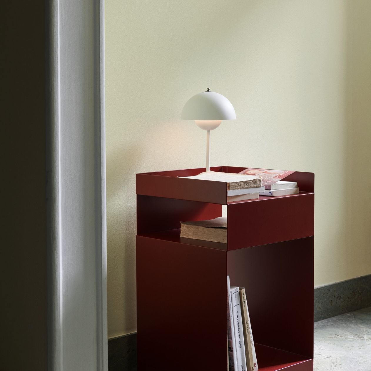 &Tradition Flowerpot VP9 Portable Lamp