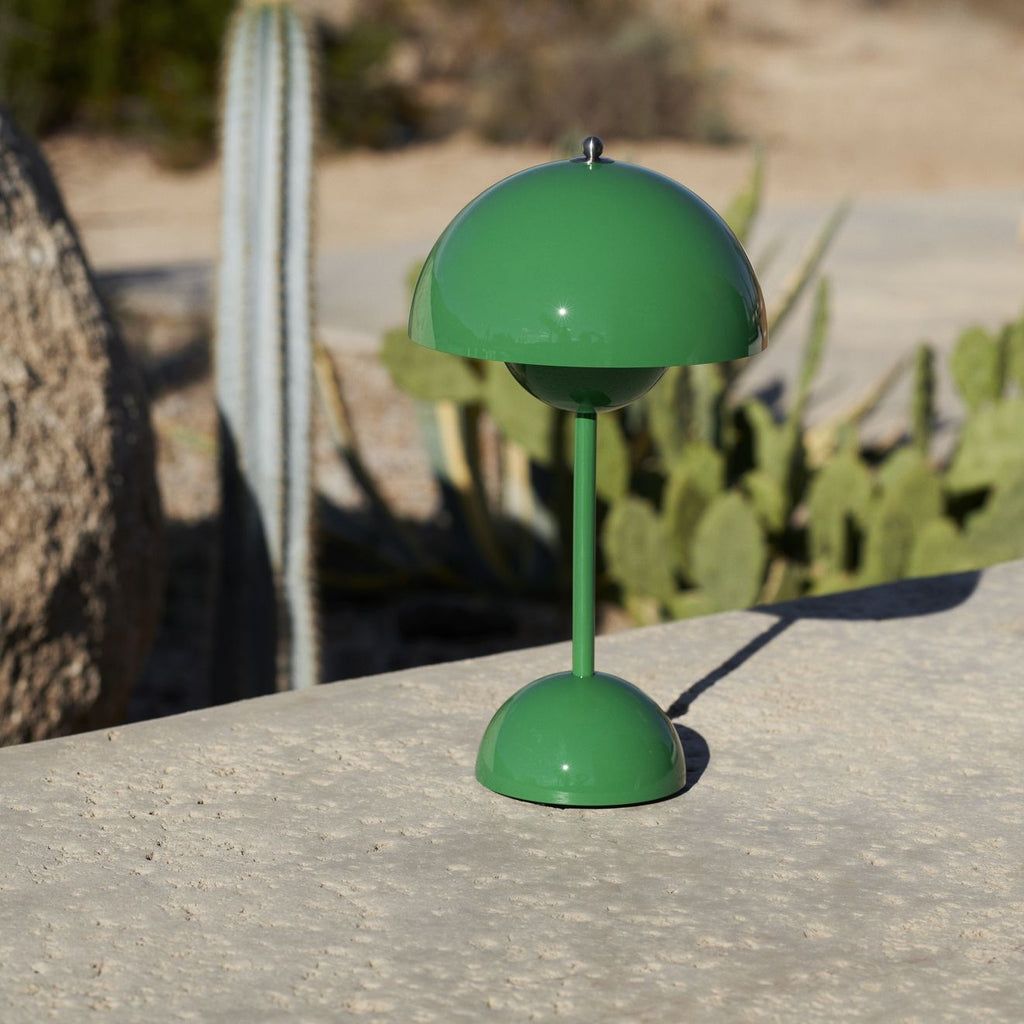 &Tradition Flowerpot VP9 Portable Lamp