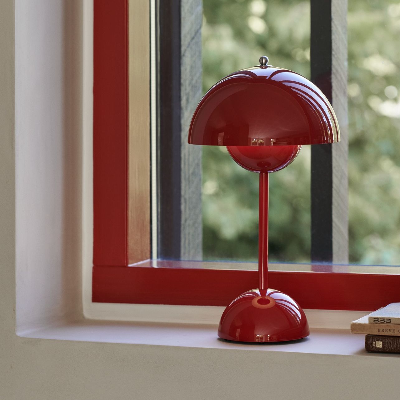 &Tradition Flowerpot VP9 Portable Lamp