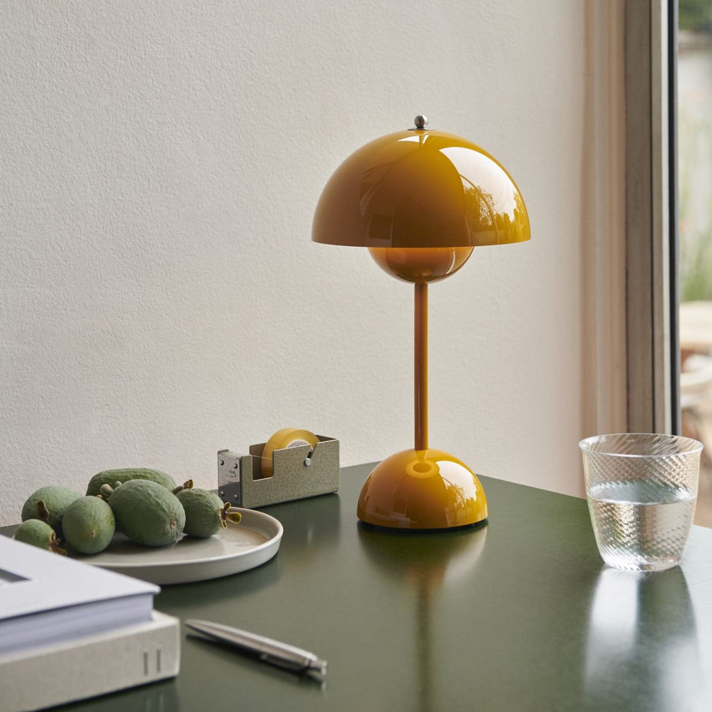 &Tradition Flowerpot VP9 Portable Lamp